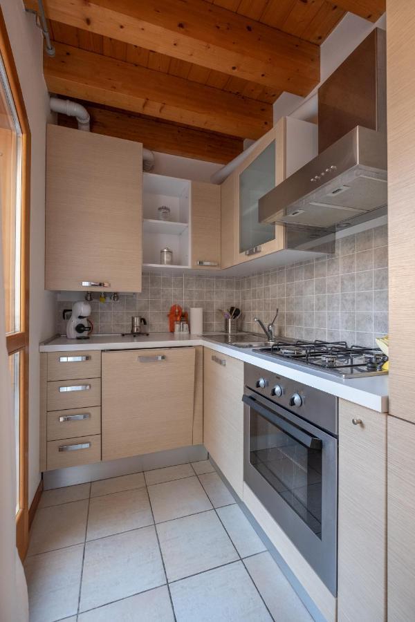 Happy Guest Apartments - Lake & Relax Riva di Solto Exterior foto